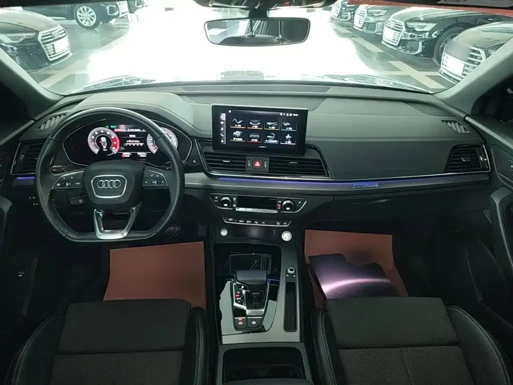 Audi Q5L Sportback — фото 9