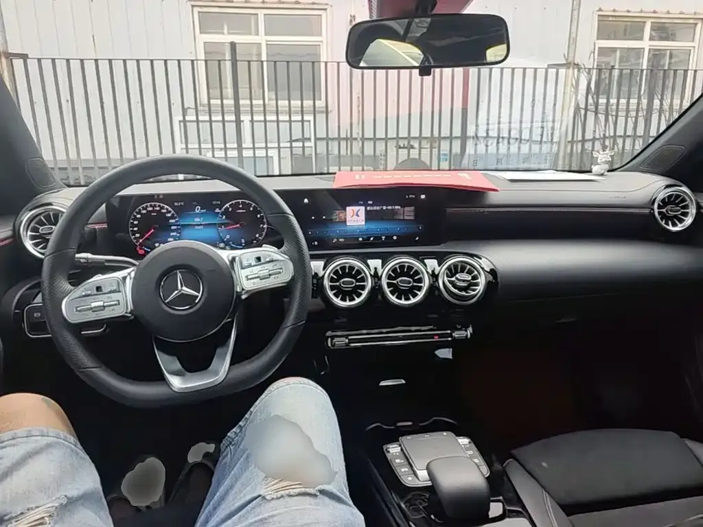Mercedes-Benz A-Class — фото 10