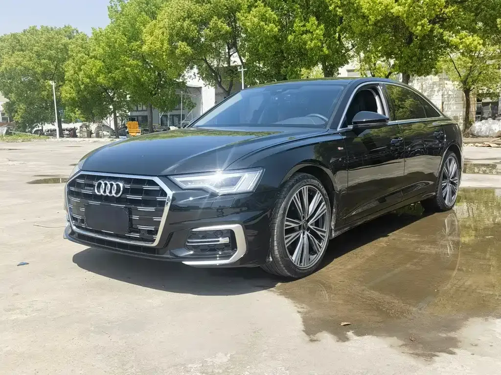Audi A6L — фото 1