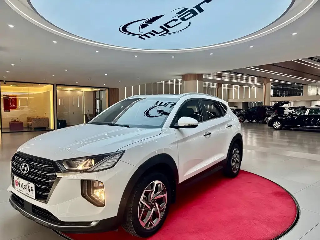 Hyundai Tucson — фото 1