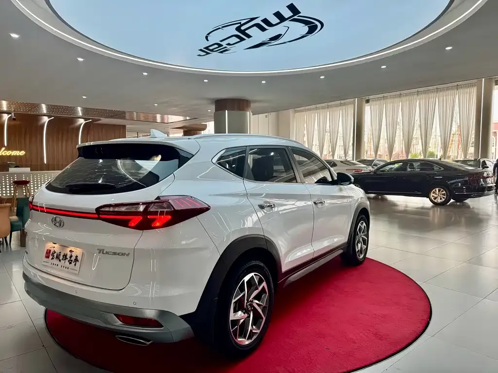 Hyundai Tucson — фото 10