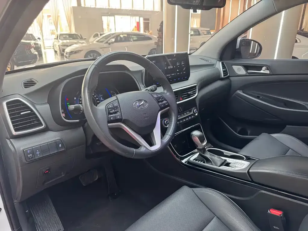 Hyundai Tucson — фото 9