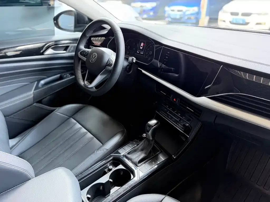 Volkswagen 帕萨特插电混动 — фото 6