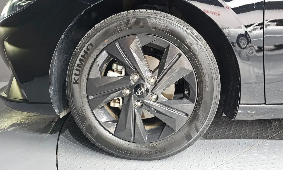 Hyundai AVANTE — фото 9