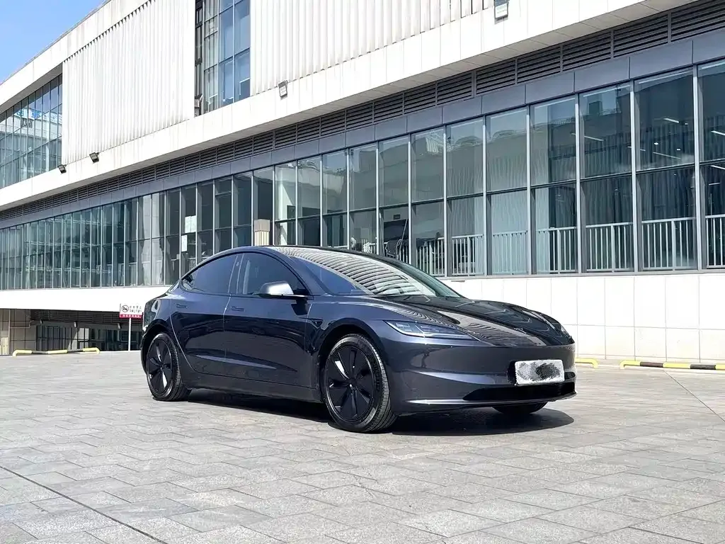 Tesla Model 3 — фото 8
