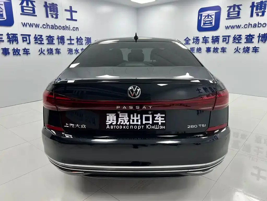 Volkswagen Passat — фото 10