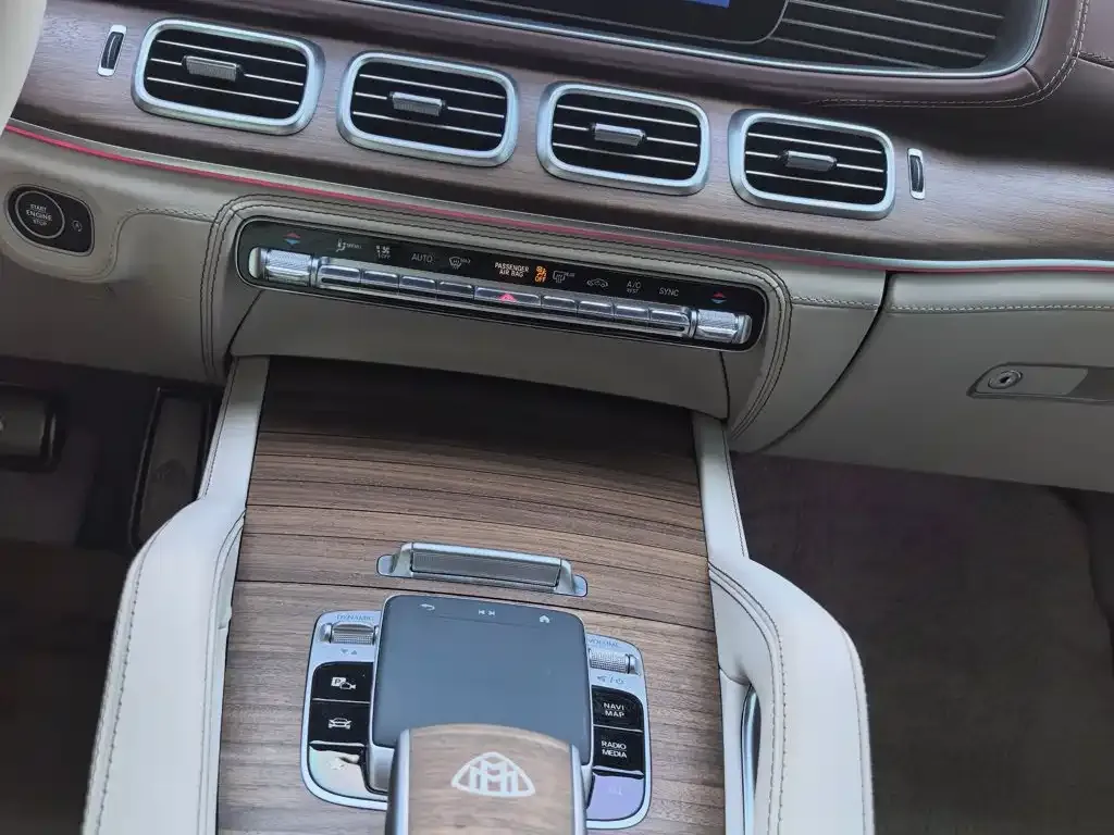 Mercedes-Benz GLS — фото 7