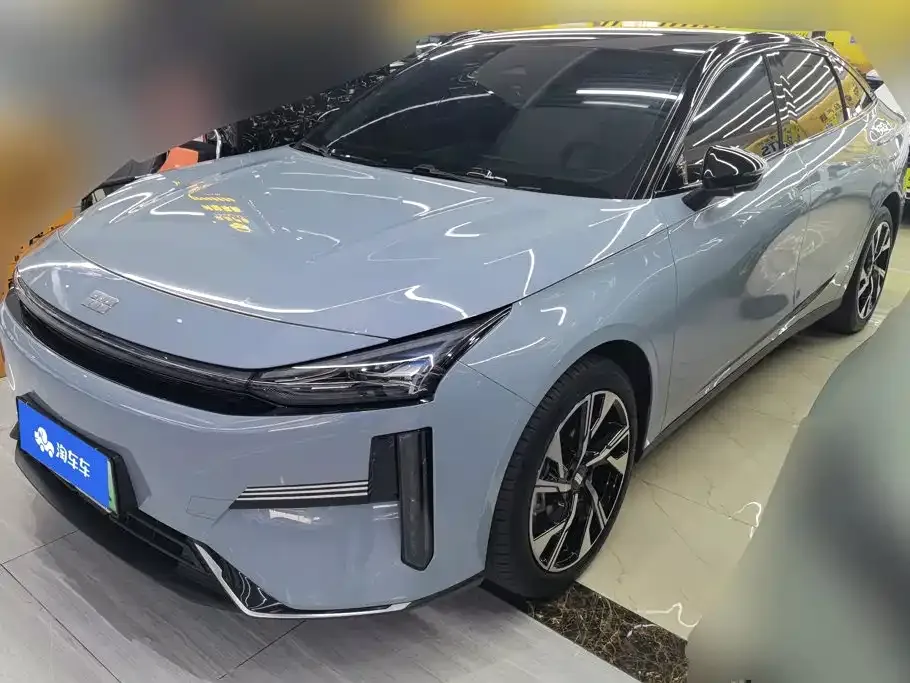 Geely Galaxy L6