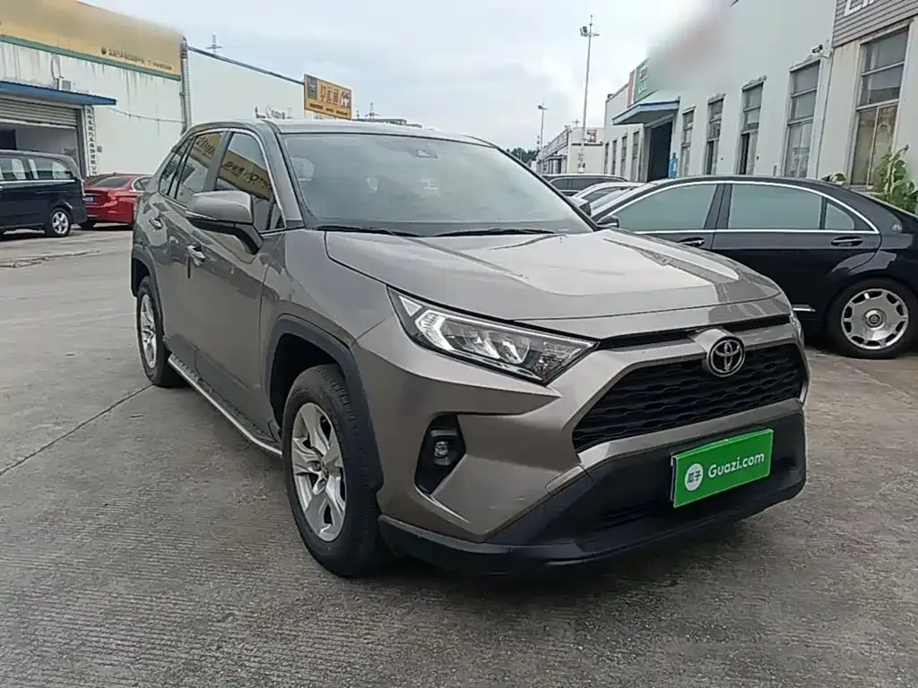 Toyota RAV4 2024 из CN, фото 10