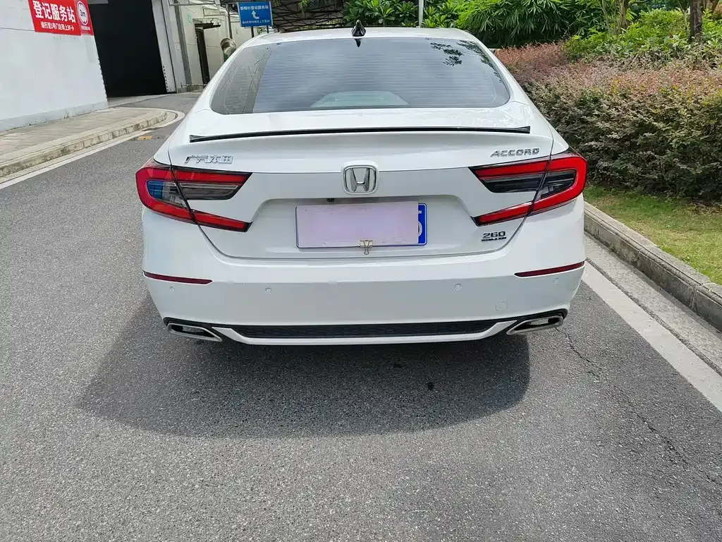Honda Accord — фото 5