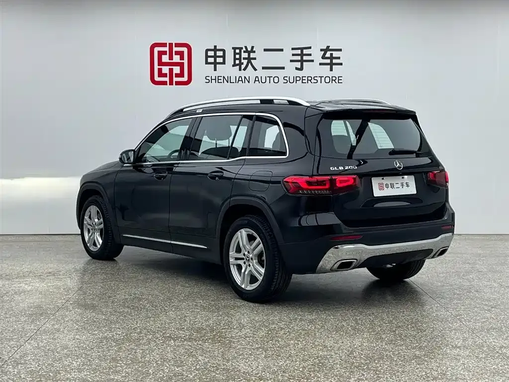 Mercedes-Benz GLB — фото 7