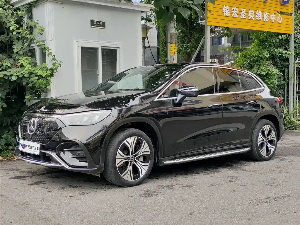 Mercedes-Benz EQE SUV