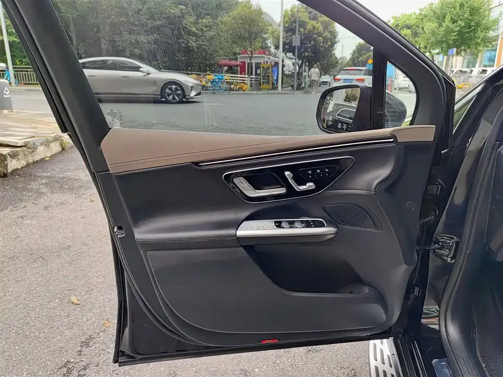 Mercedes-Benz EQE SUV 2025 из CN, фото 4