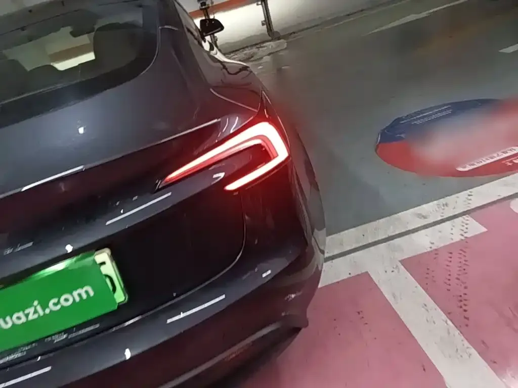 Tesla Model 3 — фото 2