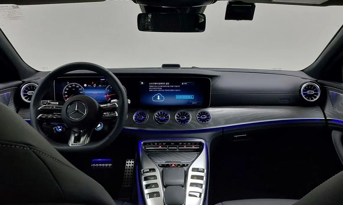 Mercedes-Benz AMG GT — фото 5