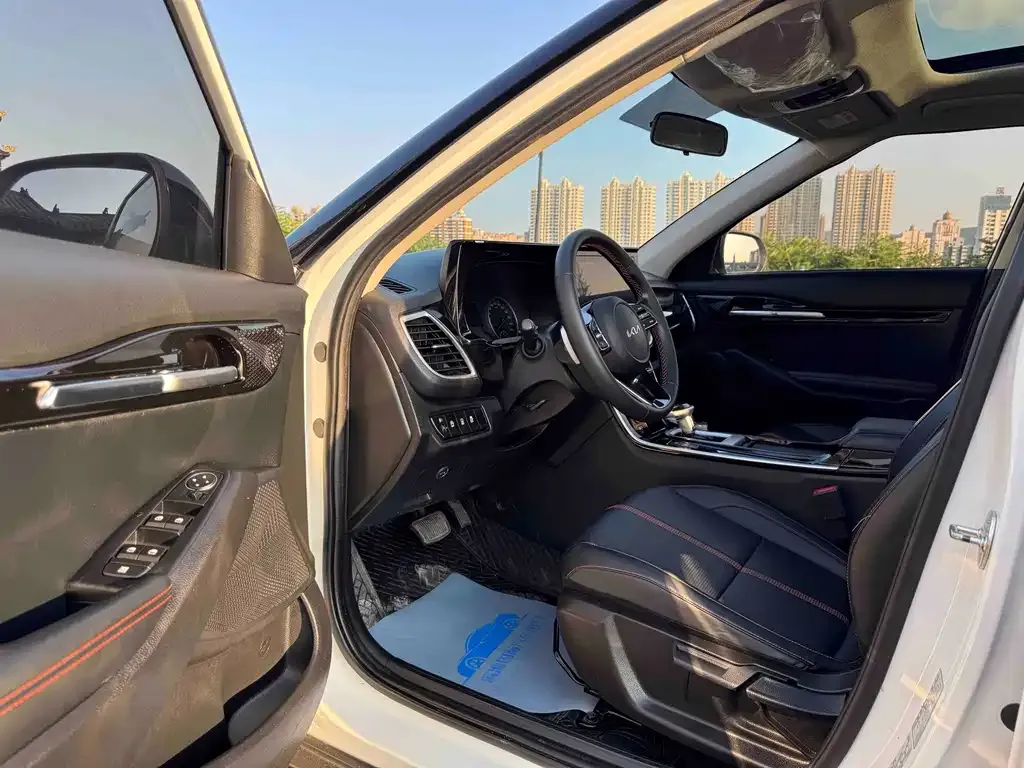 Kia KX3 — фото 10