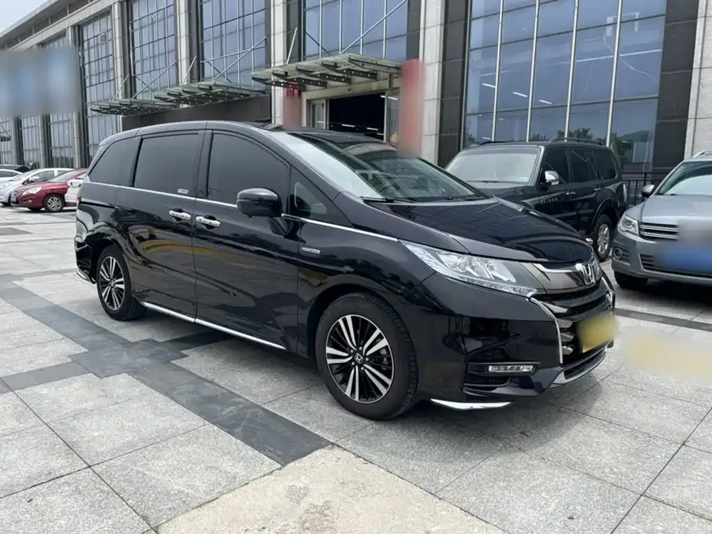 Honda Odyssey — фото 10