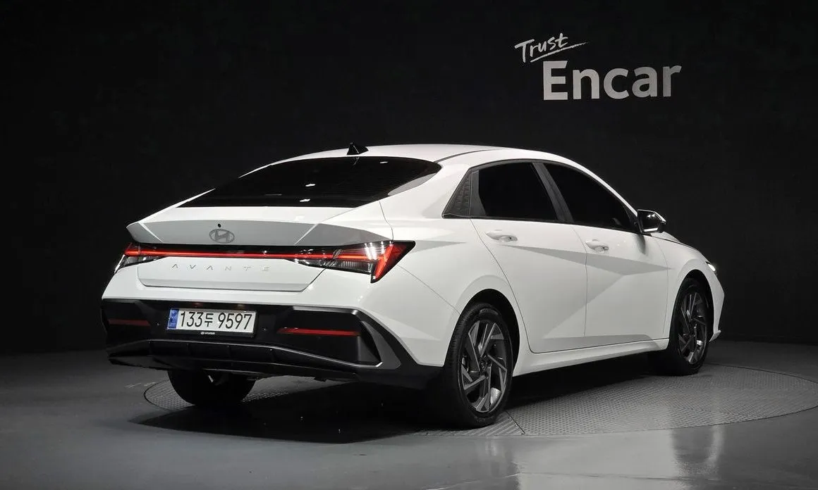 Hyundai AVANTE — фото 2