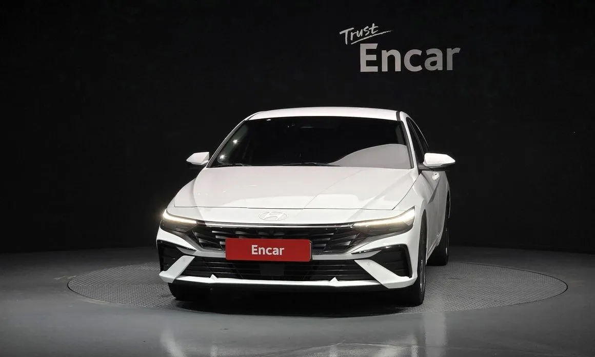 Hyundai AVANTE — фото 3