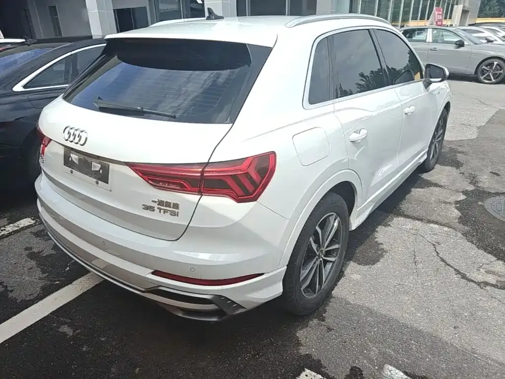 Audi Q3 — фото 5