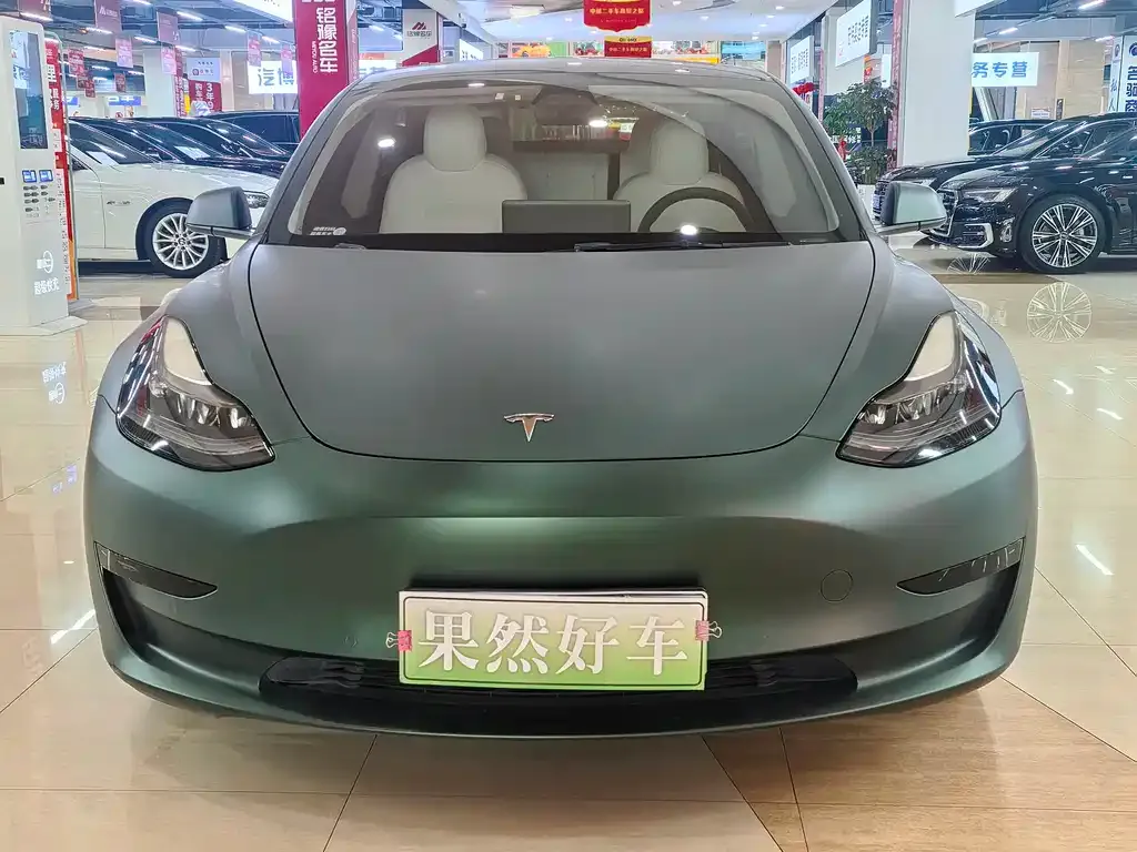 Tesla Model 3 — фото 6