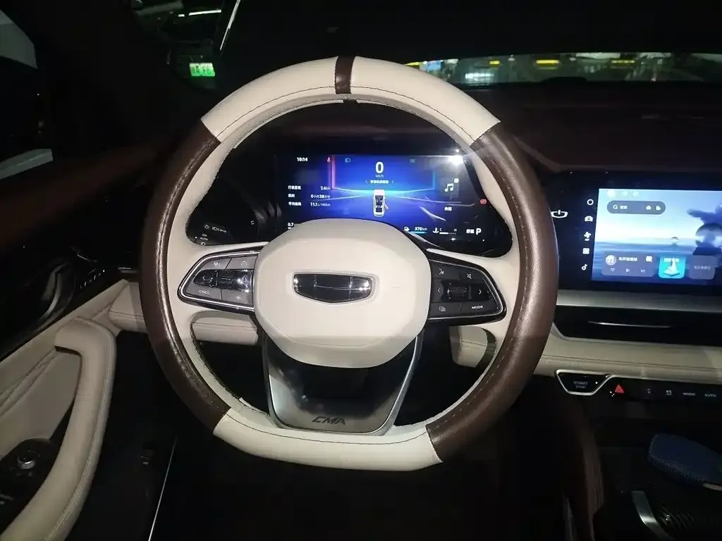 Geely Xingyue L — фото 10