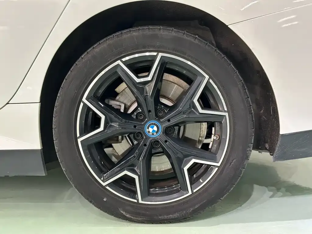 BMW i3 — фото 5