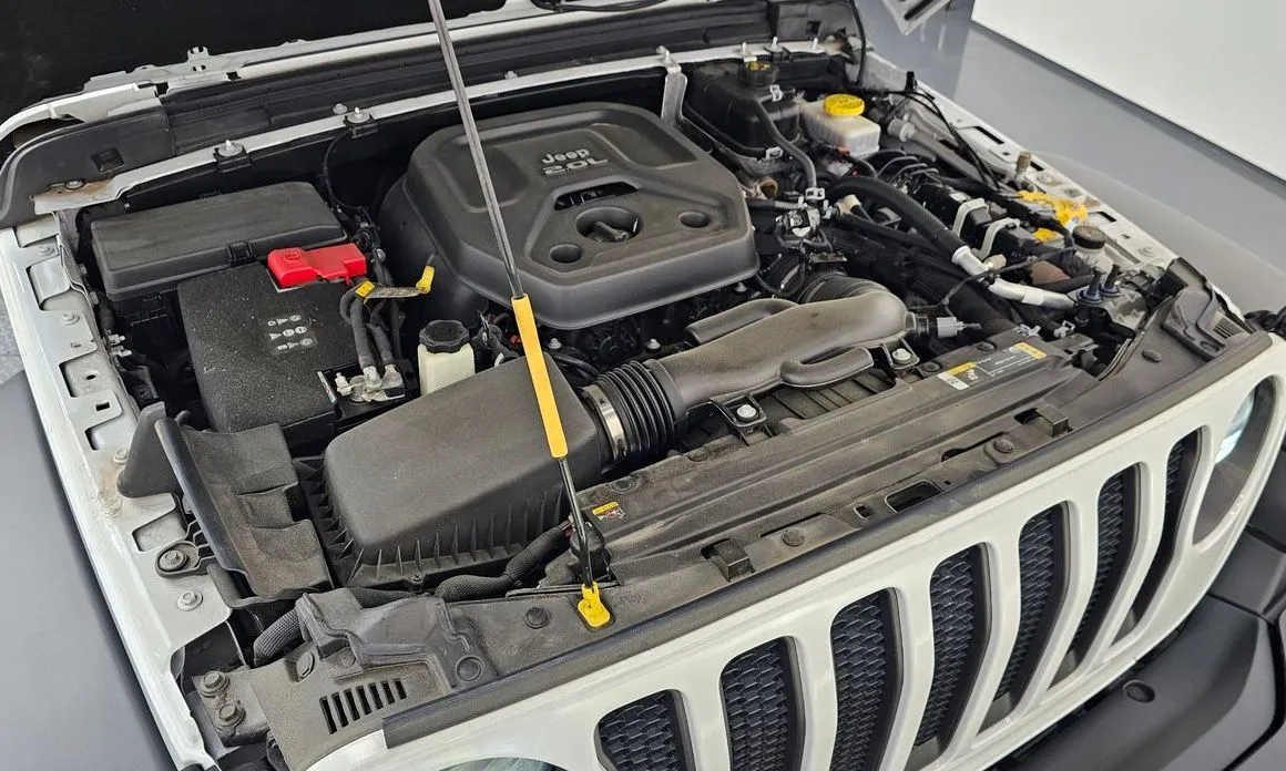 Jeep Wrangler — фото 10