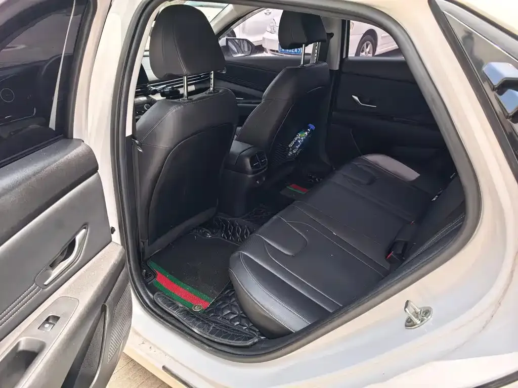Hyundai Elantra 2024 из CN, фото 3