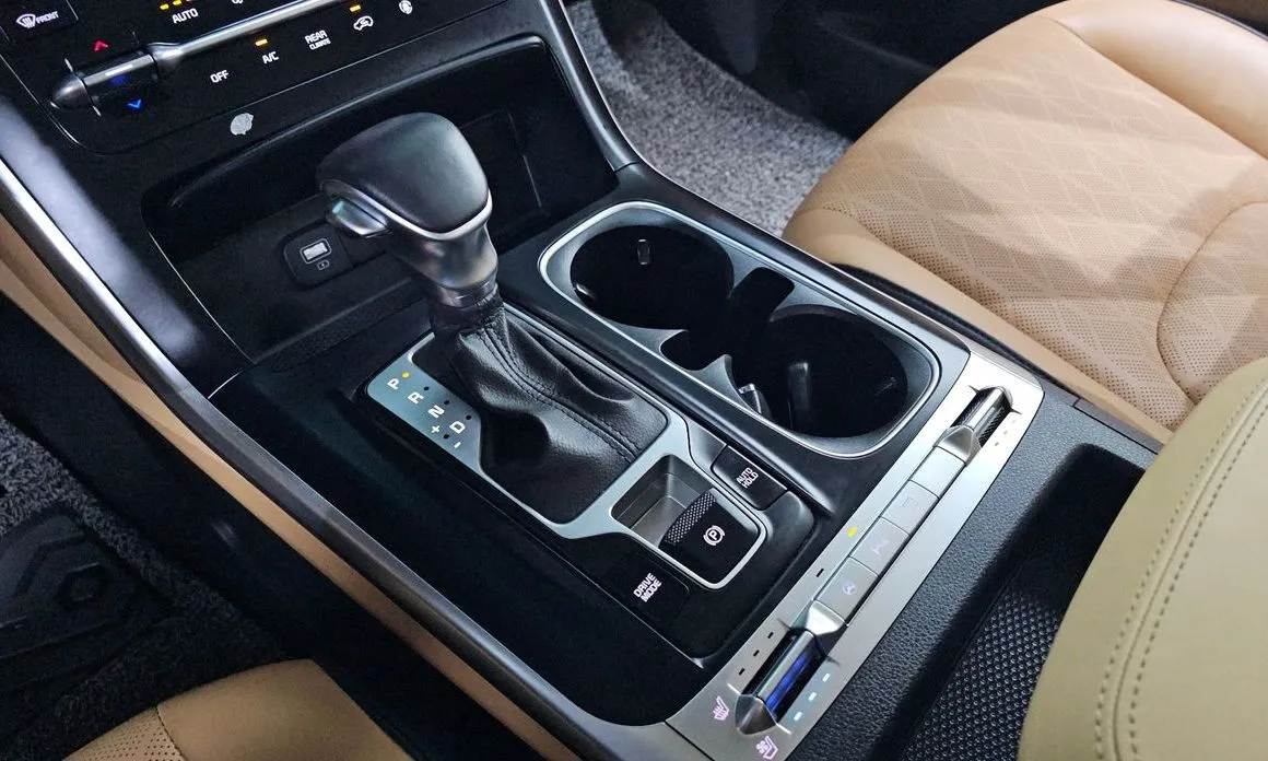 Kia Carnival 2023 из KR, фото 7