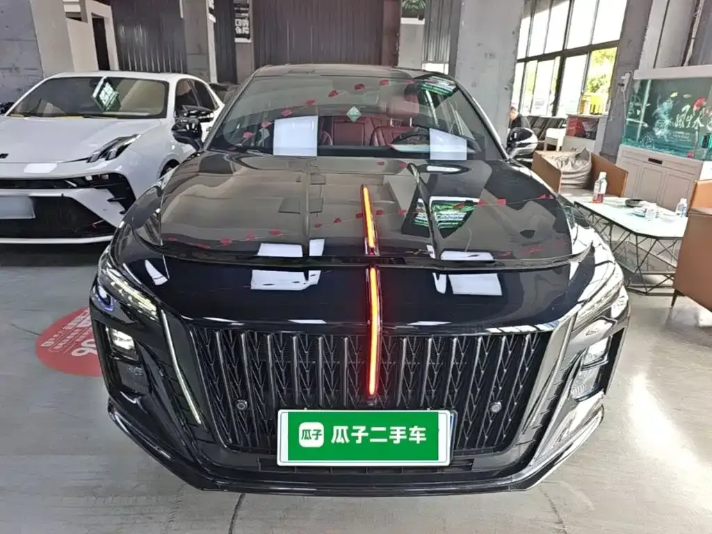 Hongqi H5 — фото 3