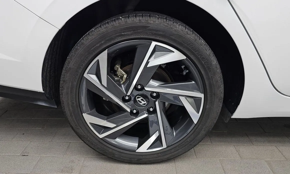 Hyundai AVANTE — фото 6