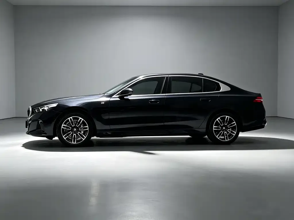 BMW 5 Series — фото 2