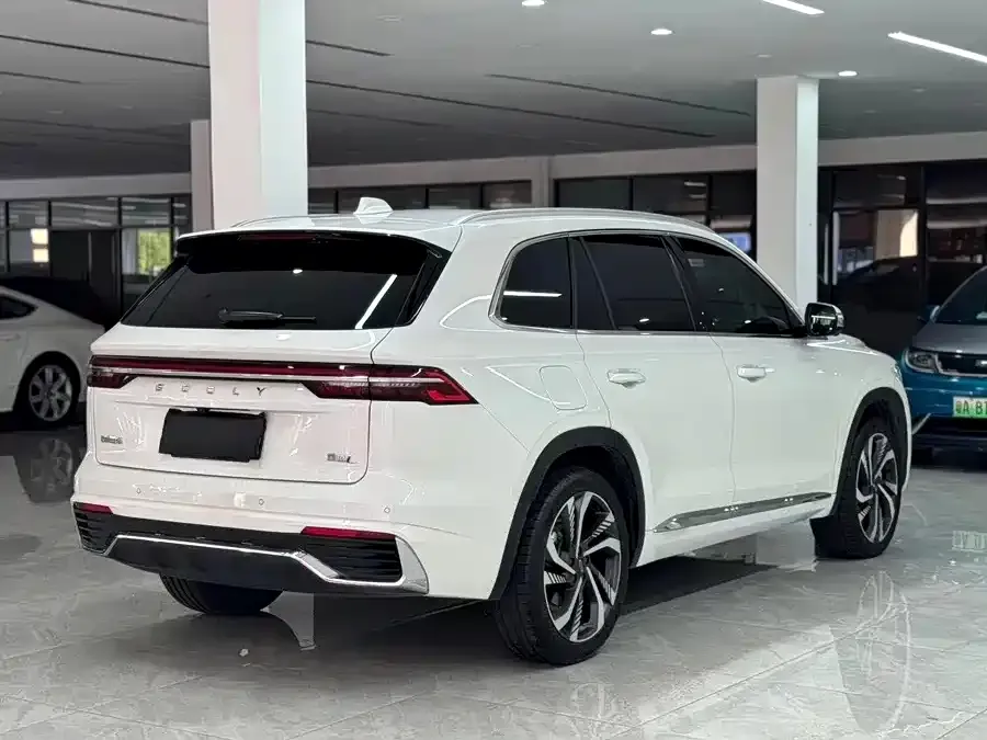 Geely Xingyue L — фото 6