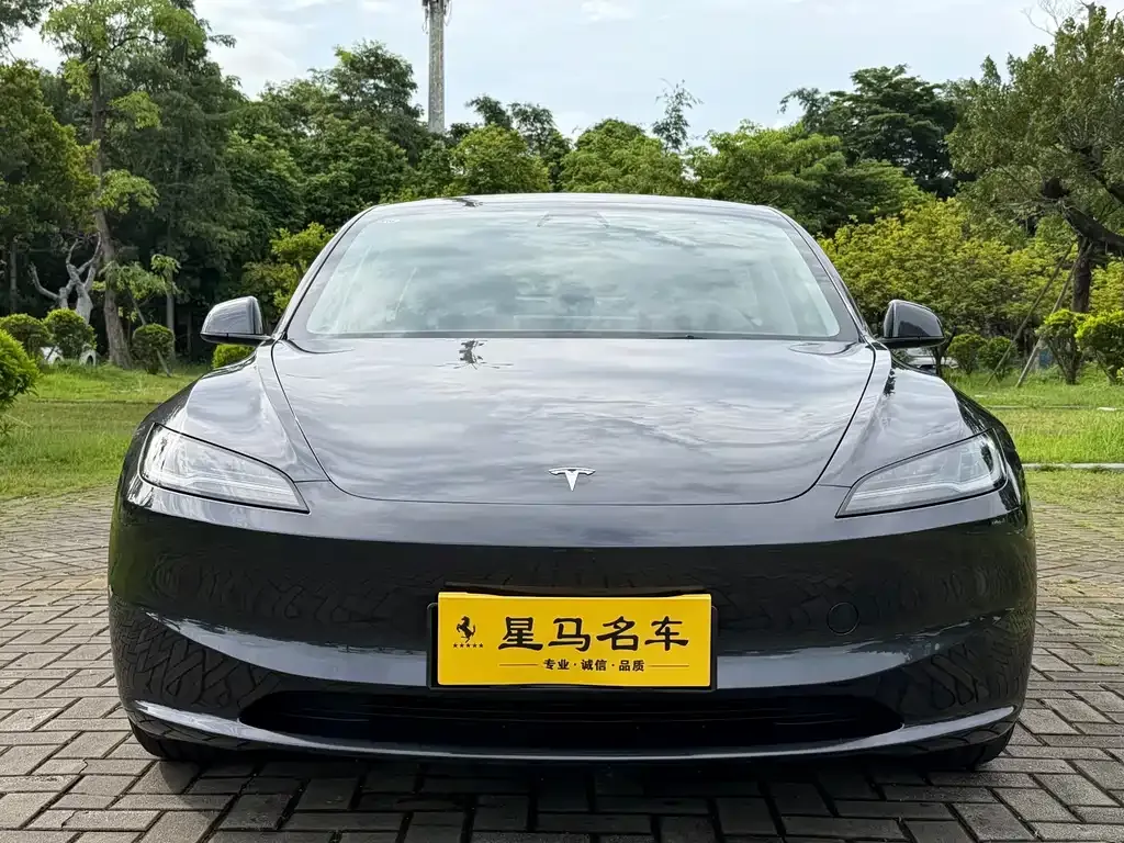 Tesla Model 3 — фото 6