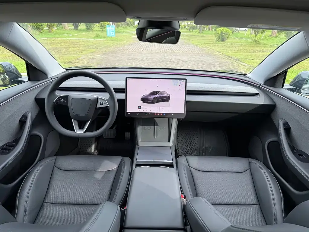 Tesla Model 3 — фото 3