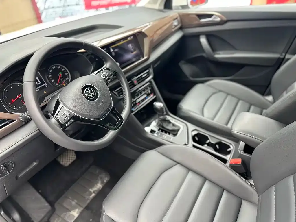 Volkswagen Tharu — фото 5