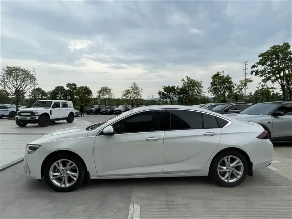Buick Regal 2024 из CN, фото 3