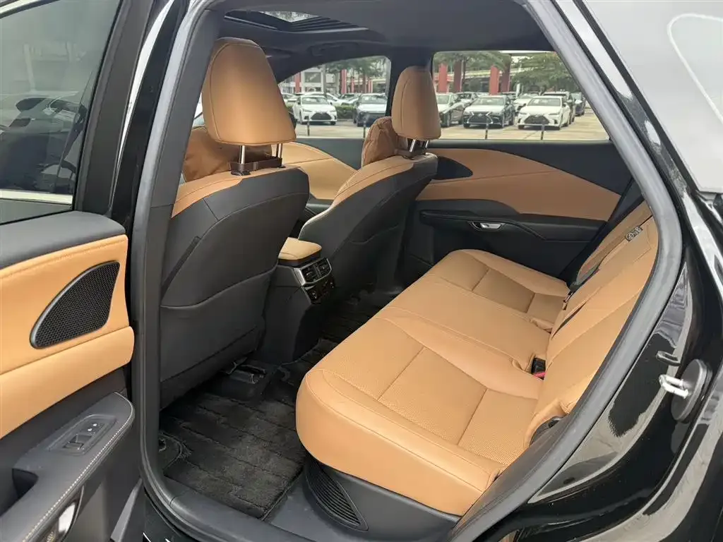 Lexus RX — фото 2