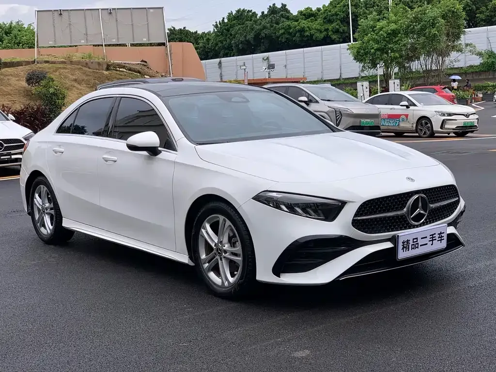 Mercedes-Benz A-Class — фото 8