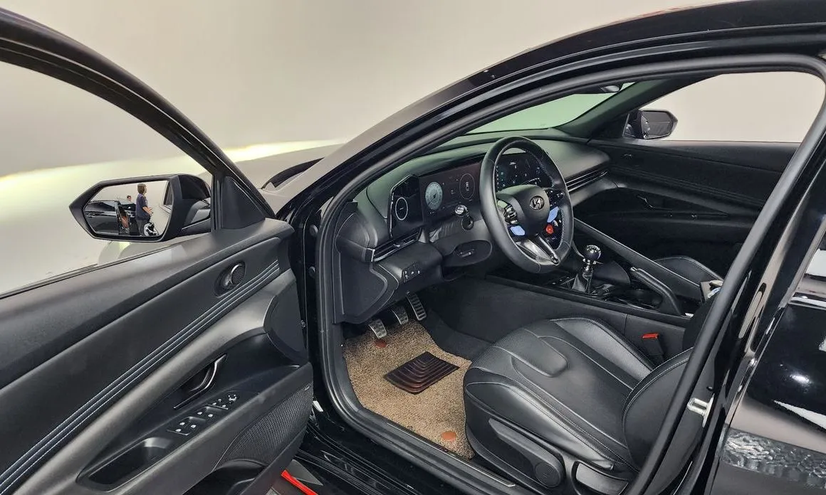 Hyundai AVANTE — фото 9