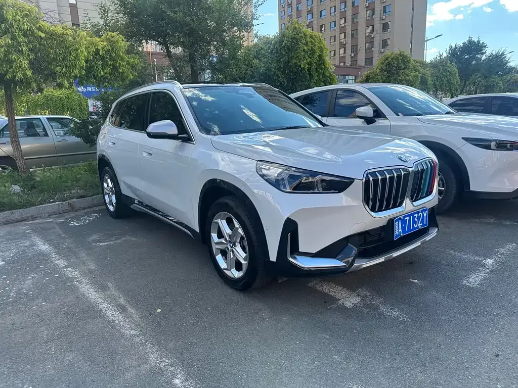 BMW X1 — фото 9
