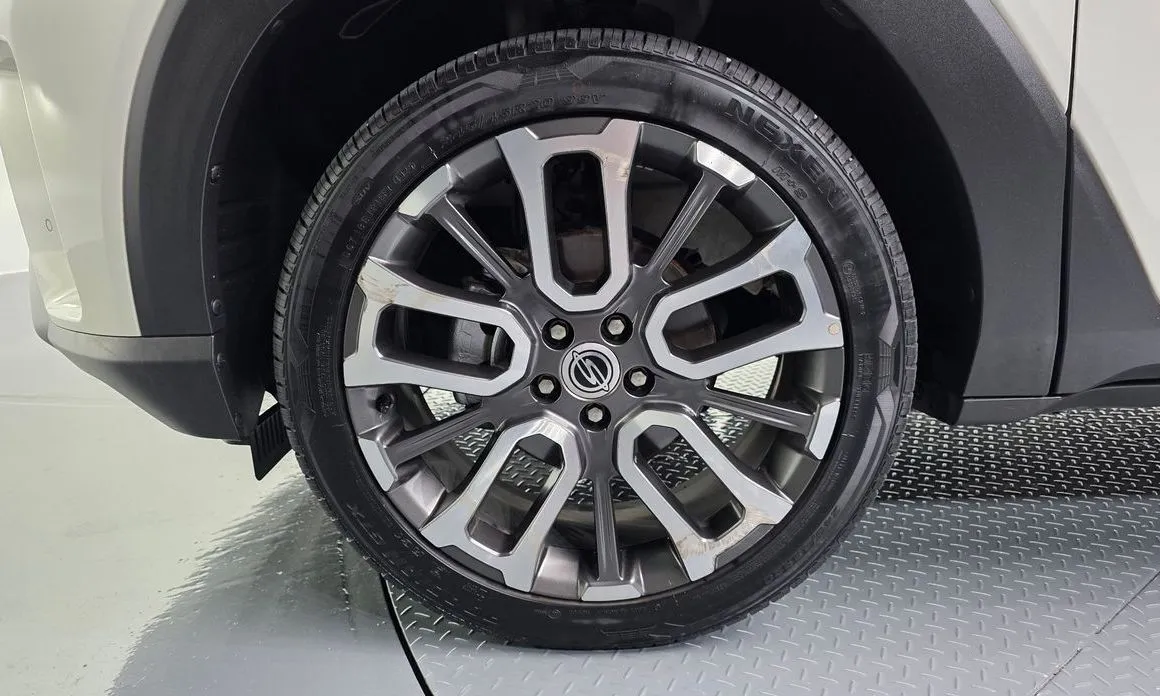 KG Mobility (Ssangyong) Torres — фото 10