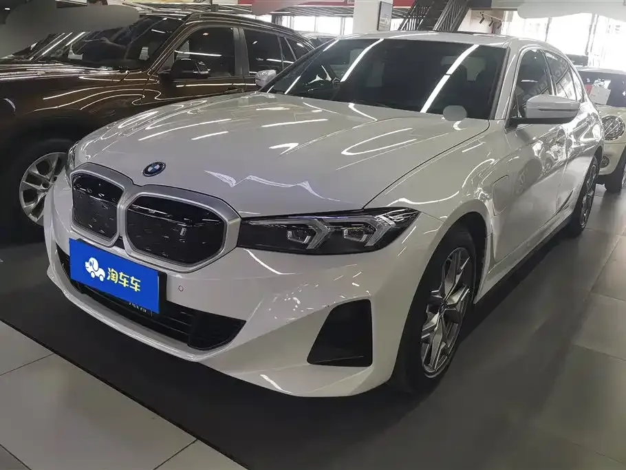 BMW i3 — фото 1