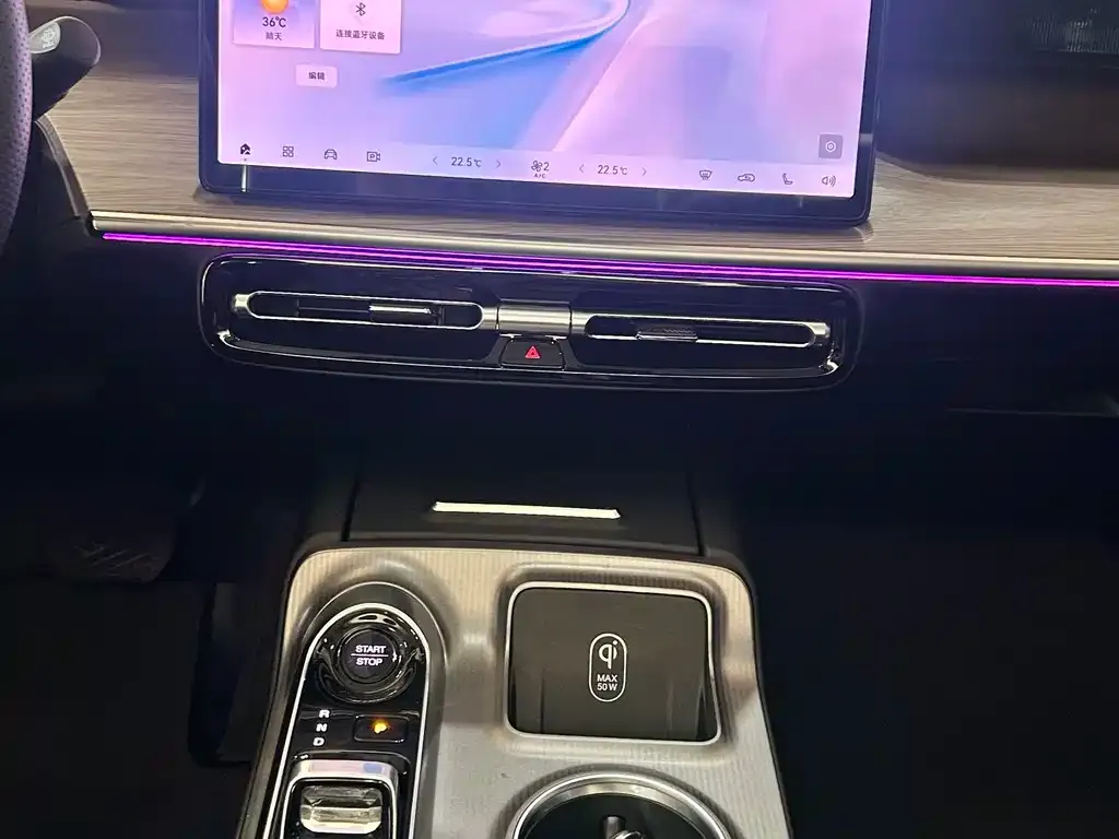 GAC Motor Trumpchi E8 — фото 8