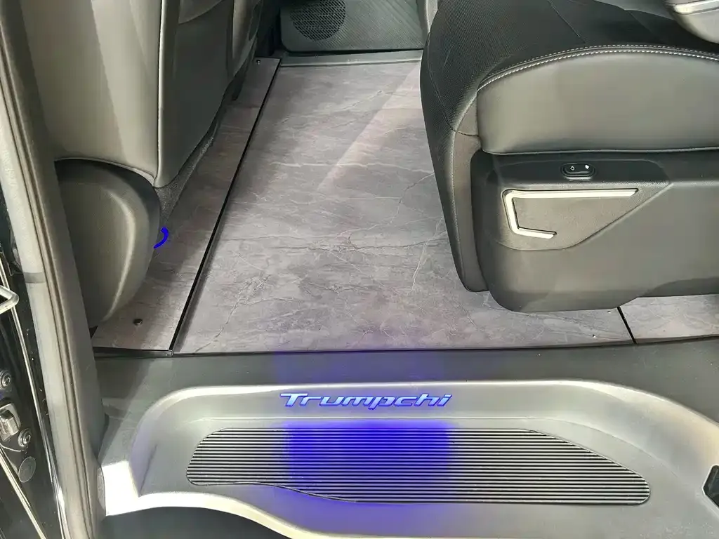 GAC Motor Trumpchi E8 — фото 5