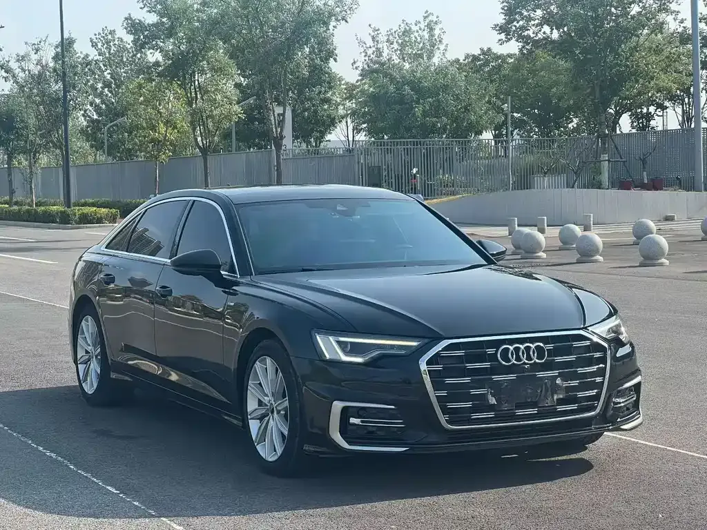 Audi A6L — фото 9