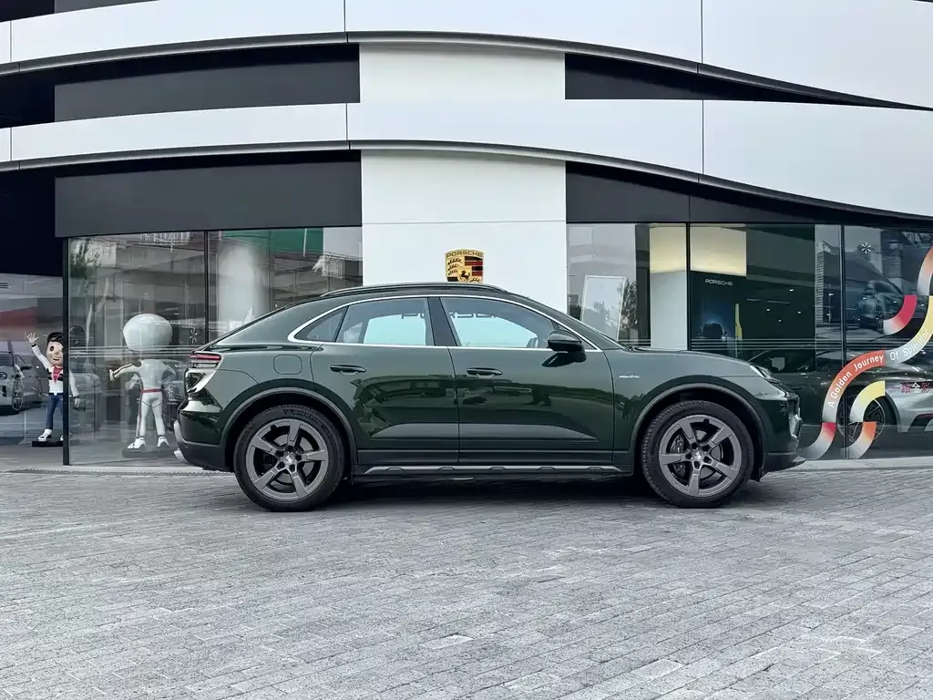 Porsche Macan EV — фото 9