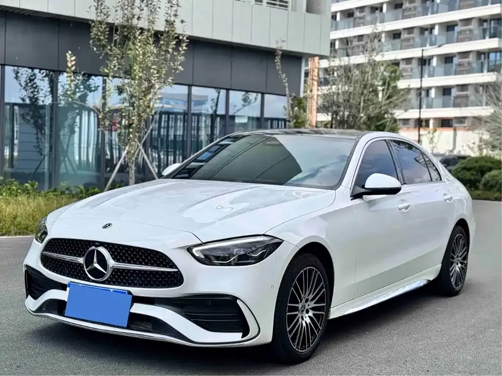 Mercedes-Benz C-Class — фото 1