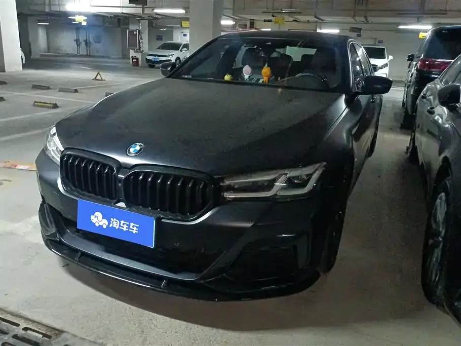 BMW 5 Series — фото 1